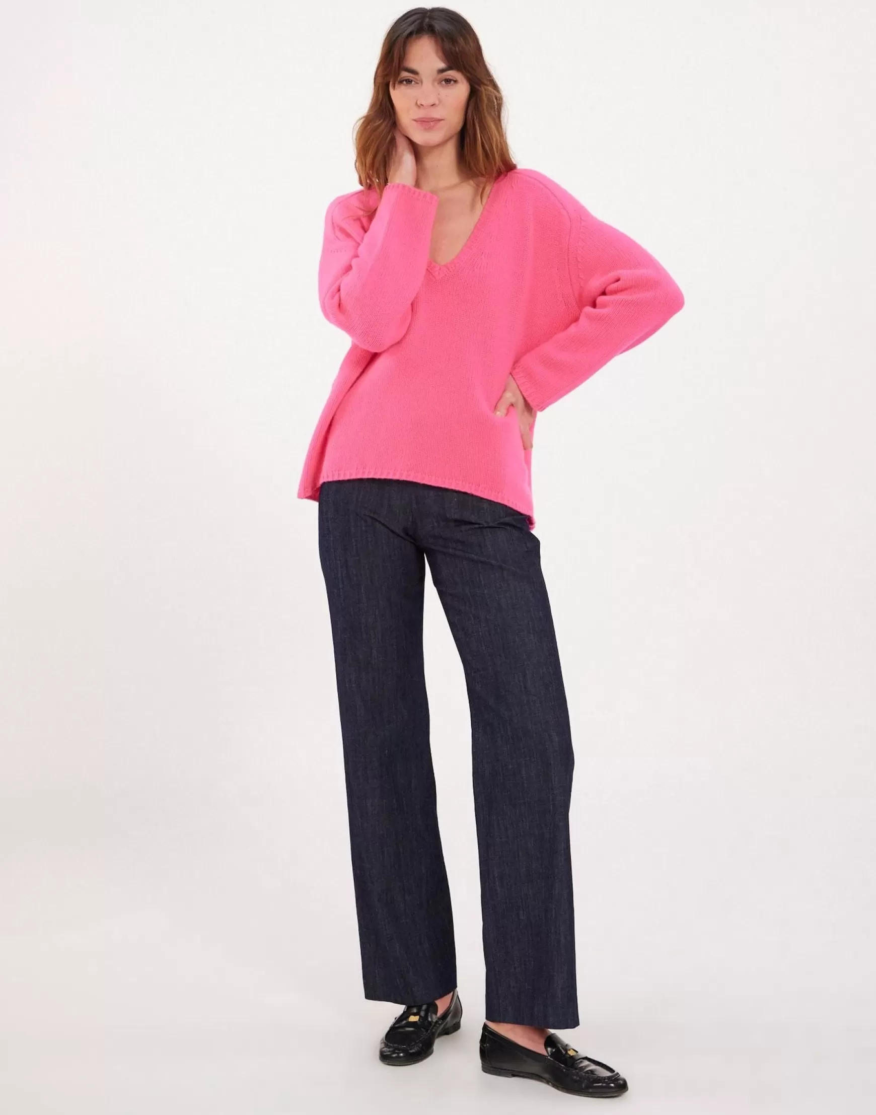 Ines de la Fressange Paris Fuchsia V-neck jumper with hammered sleeves x Notshy Hot