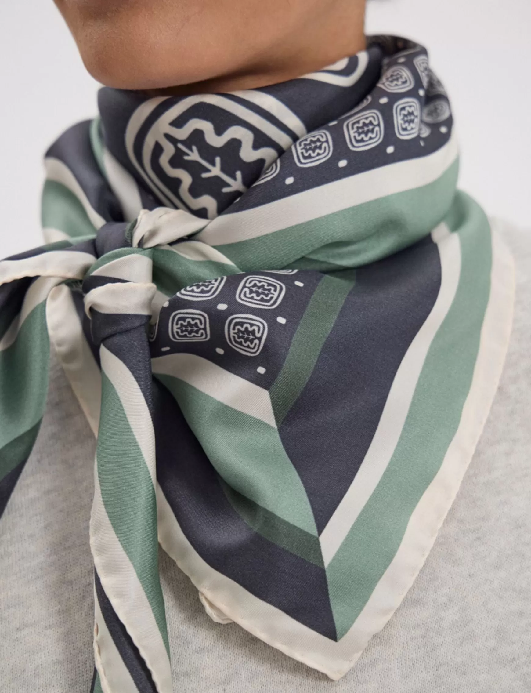 Ines de la Fressange Paris Lewis silk scarf, slate-blue and green oak leaf design Best Sale