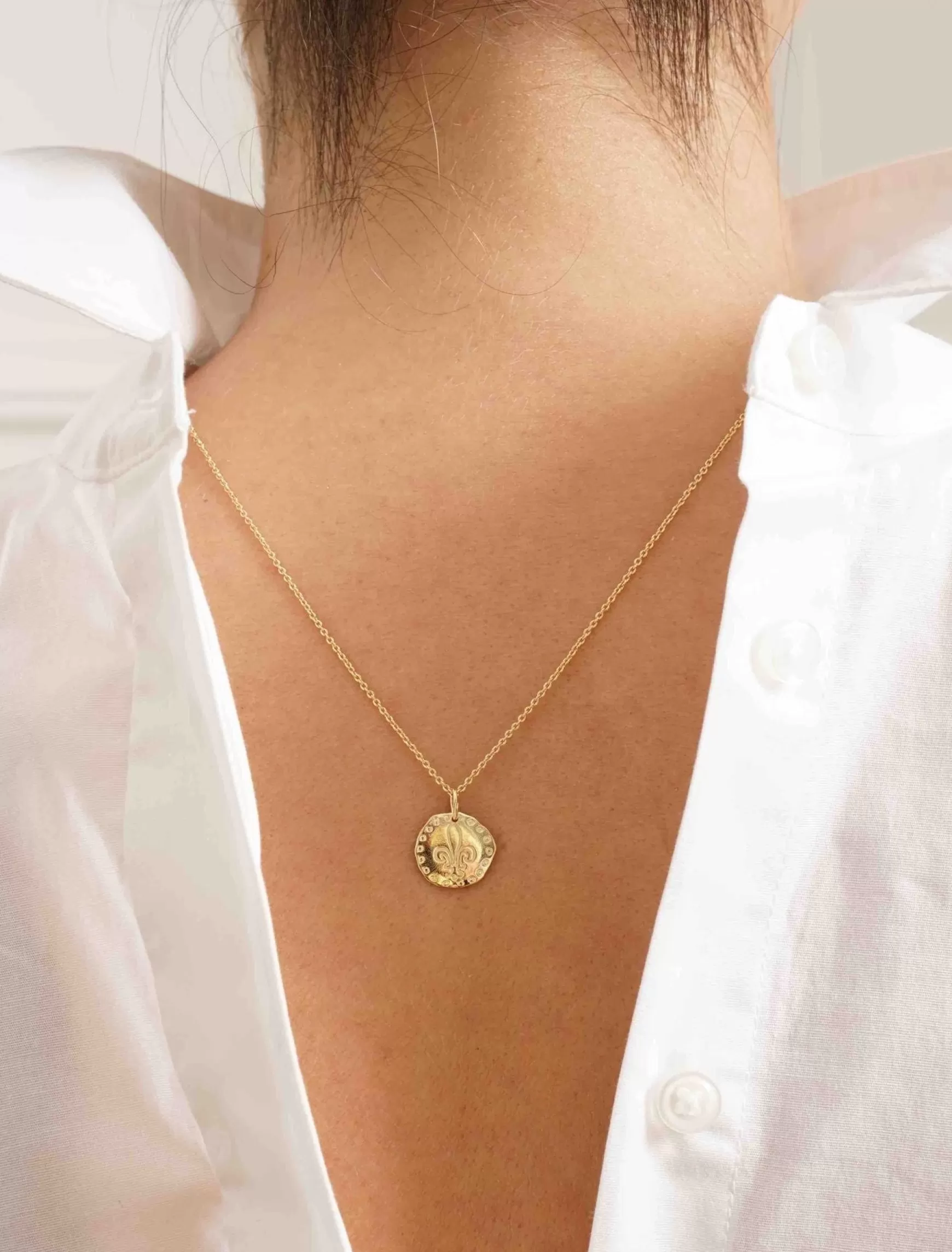 Ines de la Fressange Paris Lutetia Lilies pendant Shop